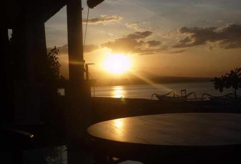 חדר דלוקס נוף לים, Tambun Sari Beach Homestay