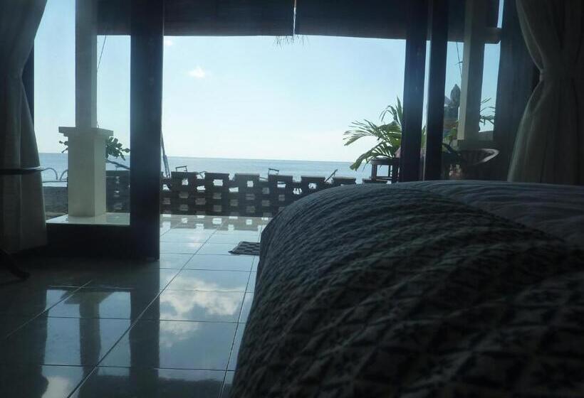 オーシャンビューデラックスルーム, Tambun Sari Beach Homestay