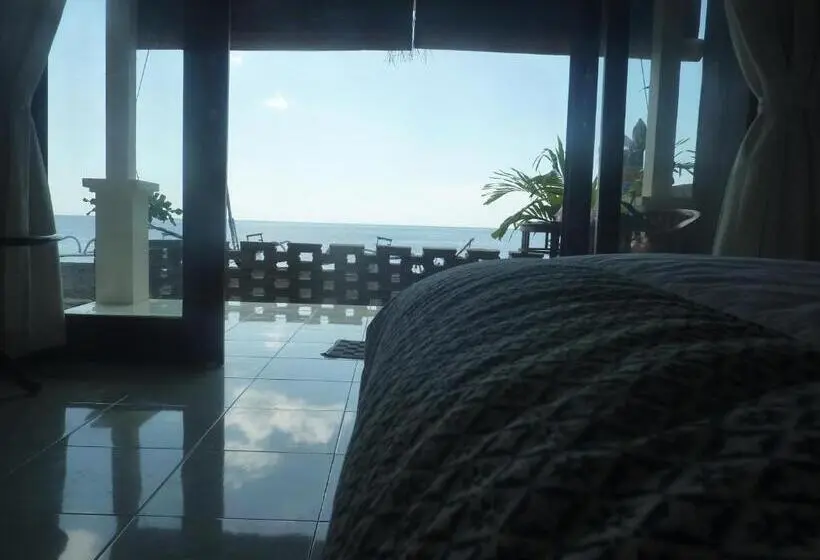 オーシャンビューデラックスルーム, Tambun Sari Beach Homestay