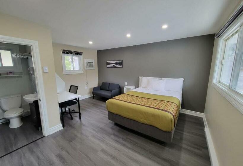 スタンダードルーム, Pine Motel