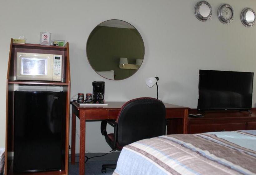 スーペリアールーム, Pine Motel