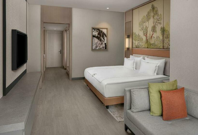 Superior Room with Views