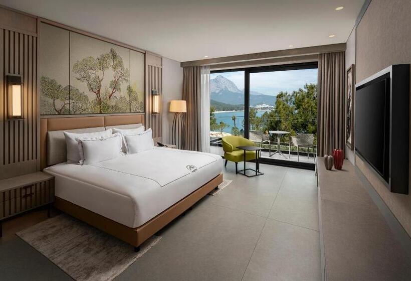 Deluxe Suite Sea View