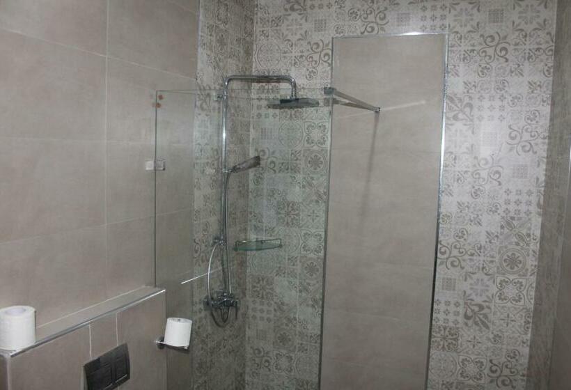 スタンダードルーム, Dar Oguz