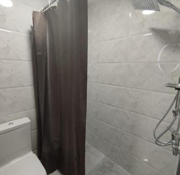 اتاق استاندارد سه نفره, Guest House Mtisubani
