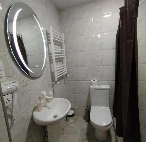 اتاق استاندارد سه نفره, Guest House Mtisubani
