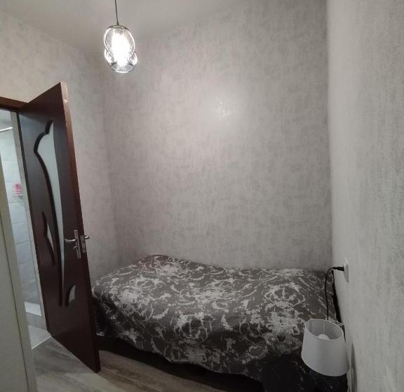اتاق استاندارد سه نفره, Guest House Mtisubani