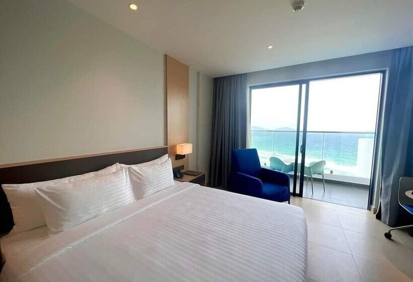 اتاق لوکس با چشمانداز دریا, The Sea View Cam Ranh Beach Resort