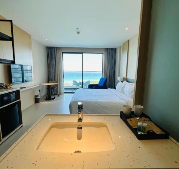 اتاق لوکس, The Sea View Cam Ranh Beach Resort