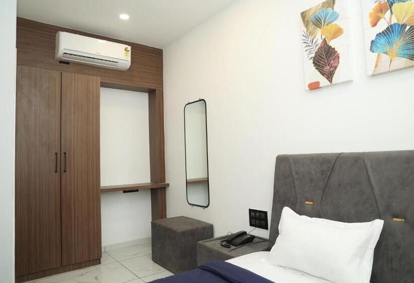 带大床的豪华间, Fortune