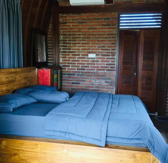 חדר דלוקס, Kubu Pering