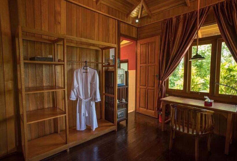 חדר משפחתי נוף לים, K2 Lembeh Dive Resort