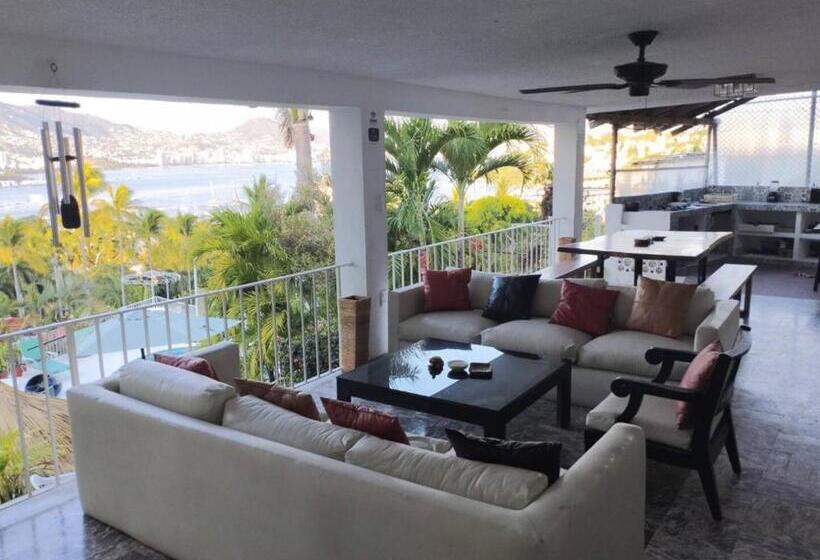 חדר משפחתי, Casa Breizh