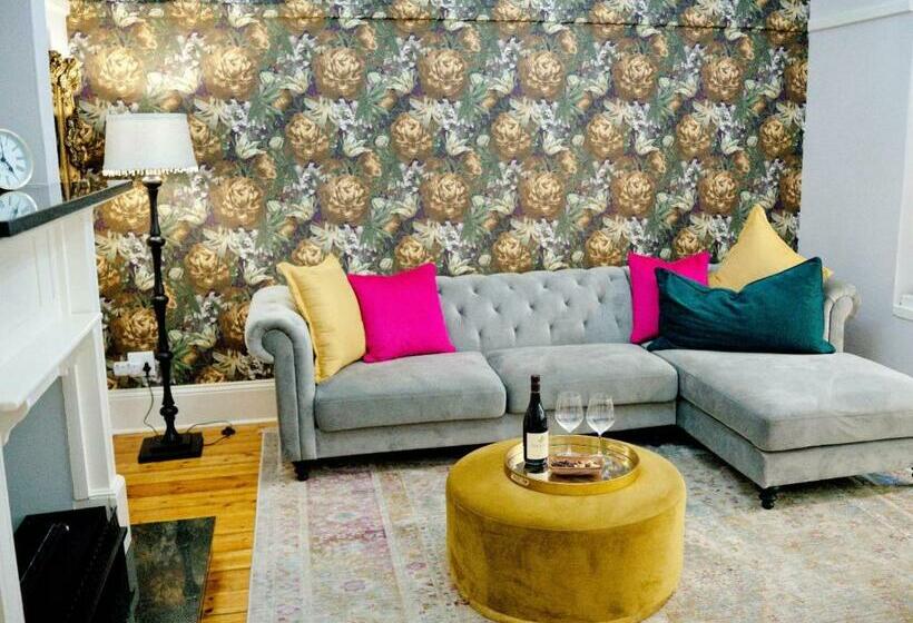 חדר דלוקס, The Sweet Rose