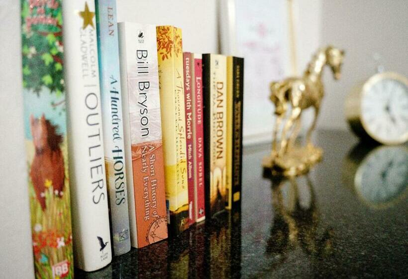 חדר דלוקס, The Sweet Rose