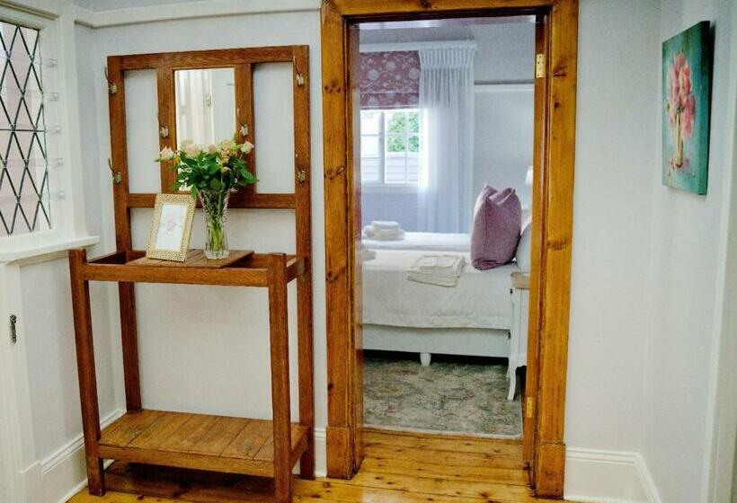 חדר דלוקס, The Sweet Rose