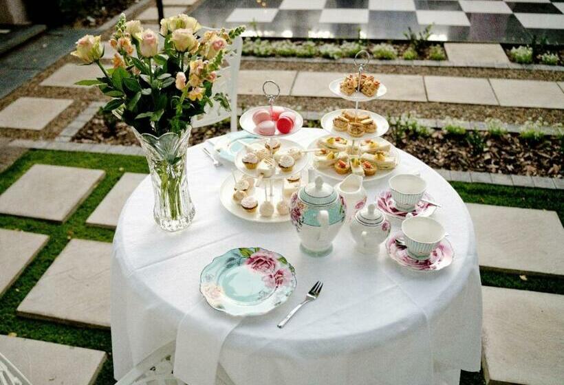 חדר דלוקס, The Sweet Rose