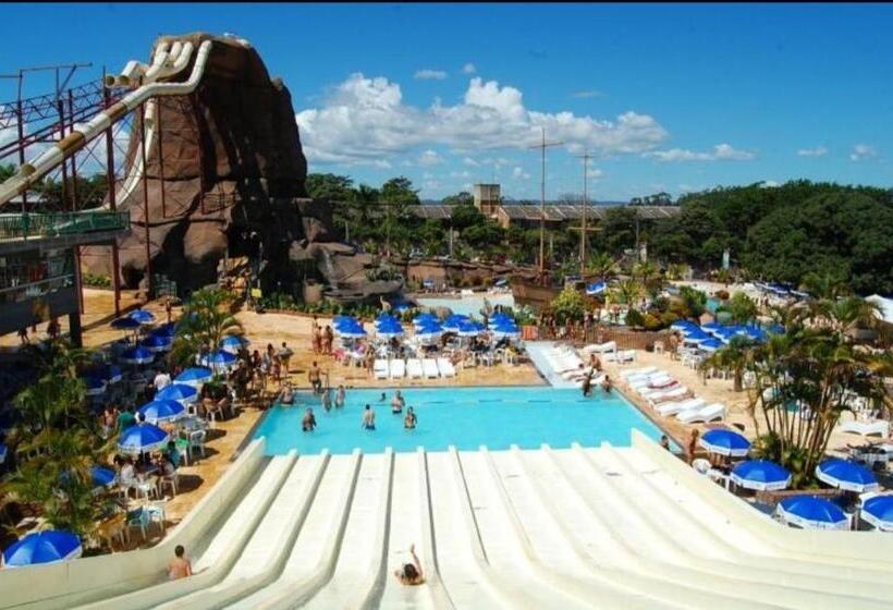 شقة غرفة واحدة, Spazzio Di Roma E Parque Acqua Park Splash