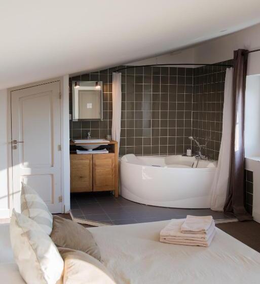 标准间, La Saudade