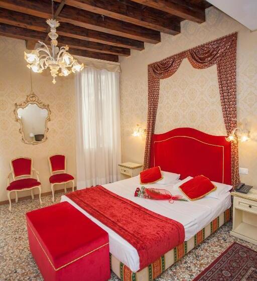 اتاق سوپریور سه تخته, Residenza La Campana