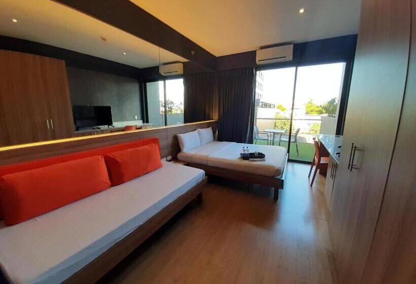 חדר סטנדרט, Azumi Boutique