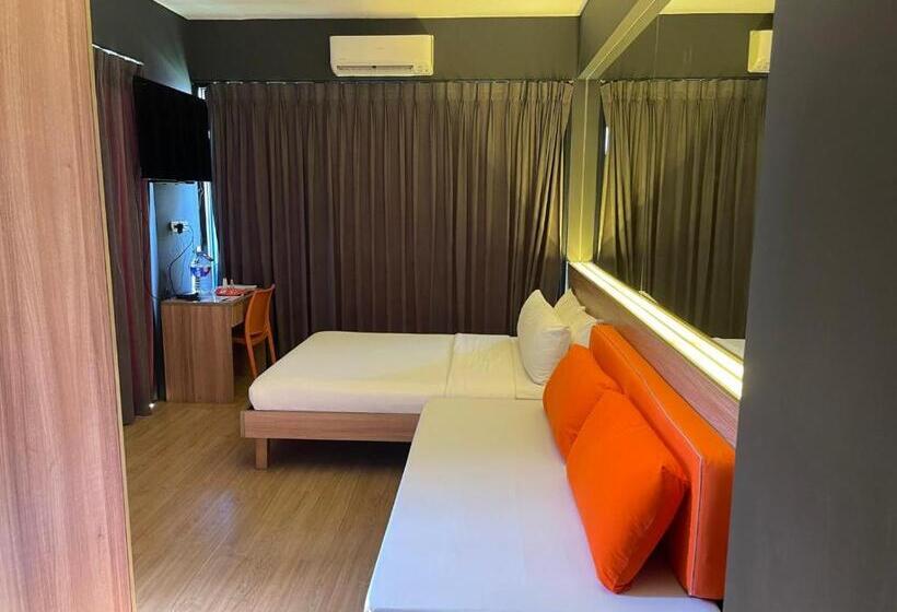 חדר סטנדרט, Azumi Boutique