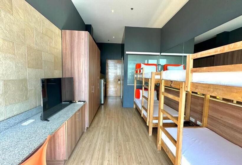 חדר סטנדרט עם מיטת קומתיים, Azumi Boutique