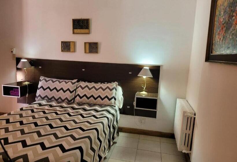 اتاق استاندارد, Uritorco