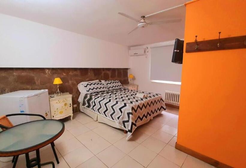 اتاق استاندارد, Uritorco