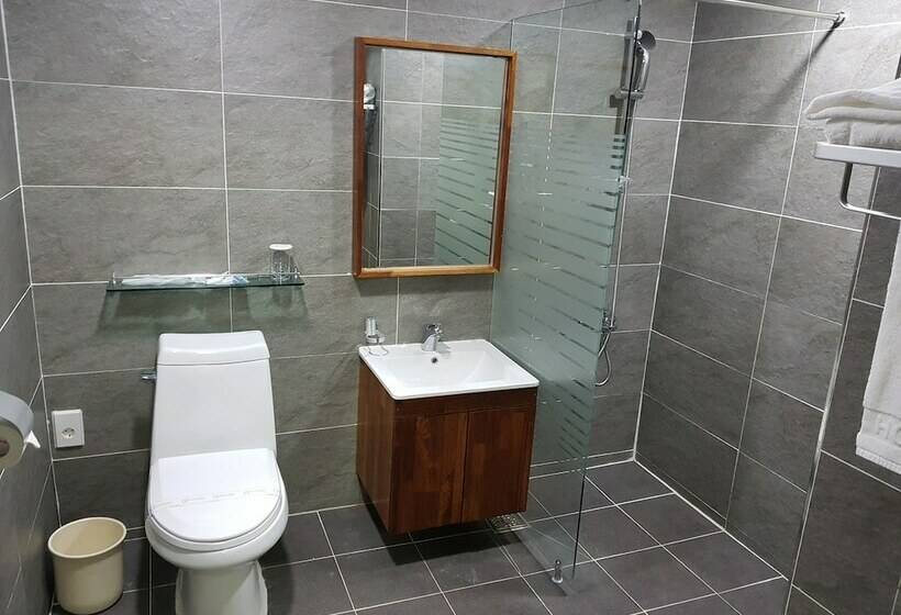 Номер Стандарт, Chungju Grand