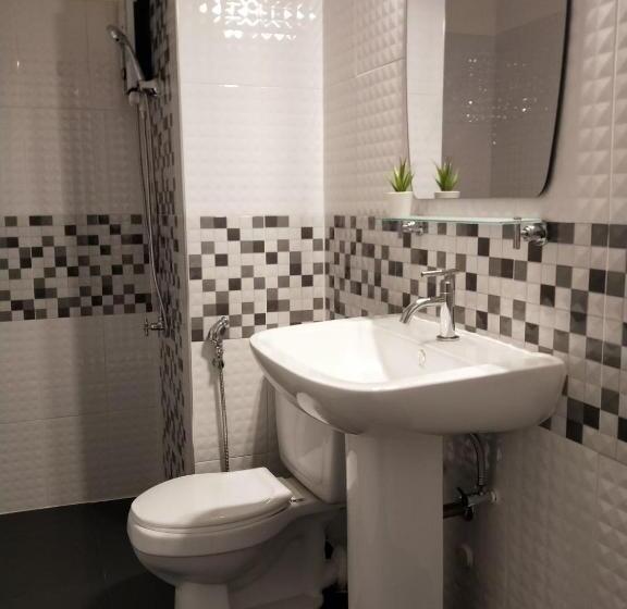 استودیوی استاندارد, Popular Condo เมืองทองธานี