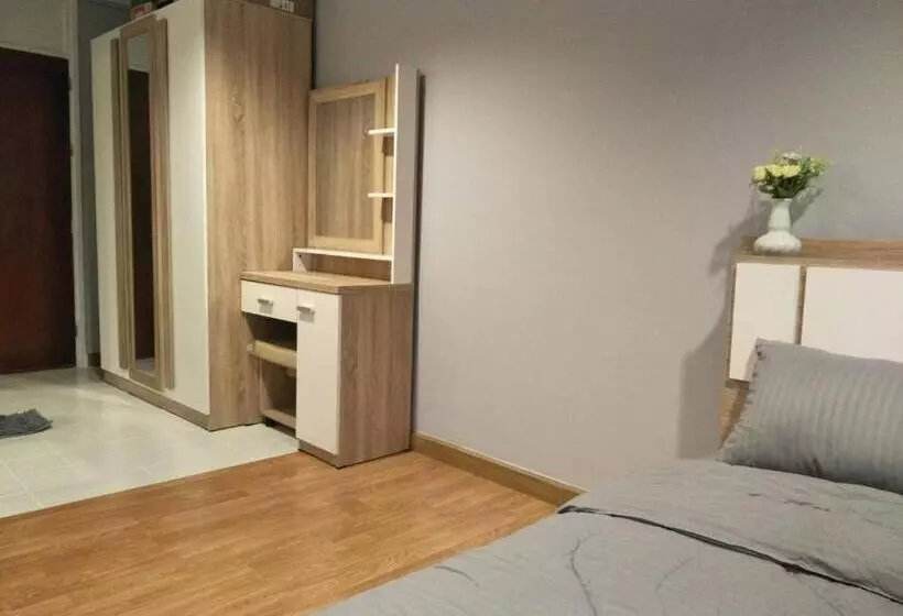 スタンダードスタジオ, Popular Condo เมืองทองธานี