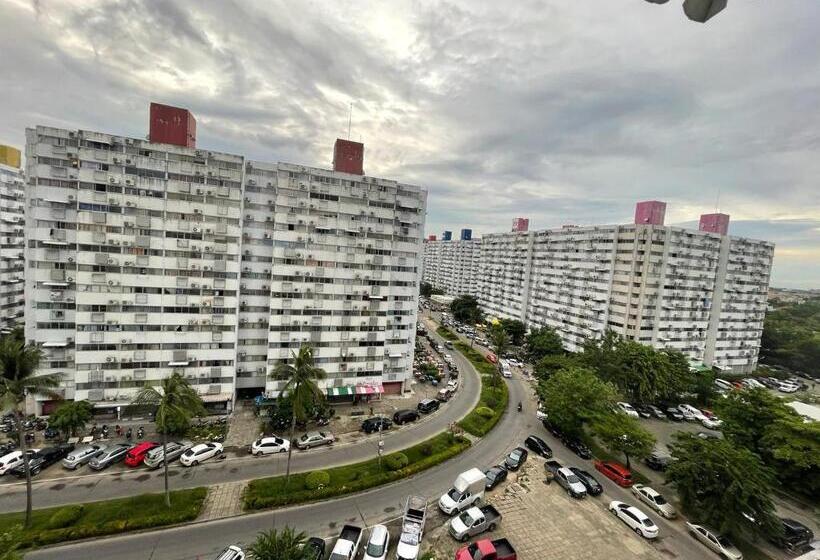 استودیوی استاندارد, Popular Condo เมืองทองธานี