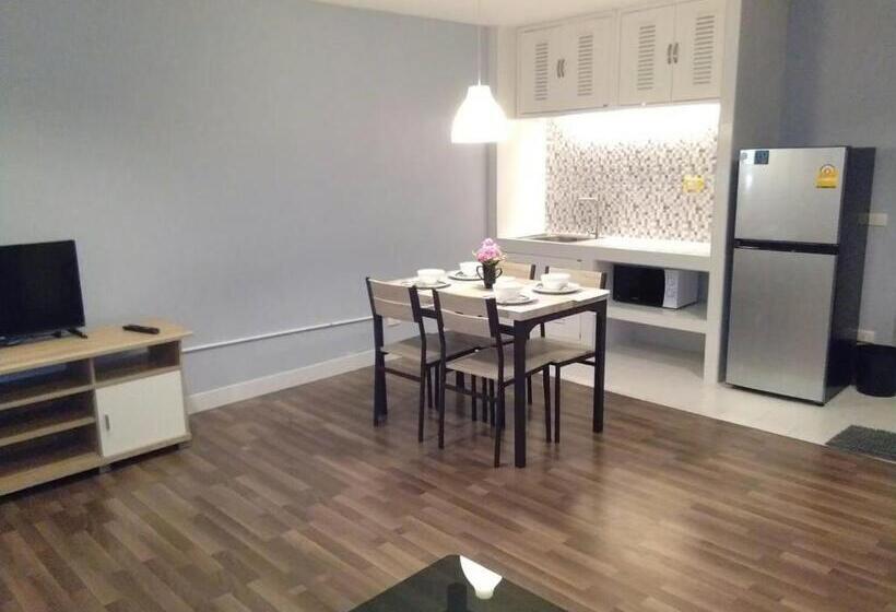 اتاق استاندارد سه نفره, Popular Condo เมืองทองธานี