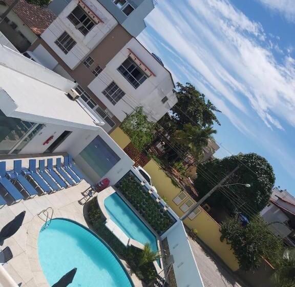 スタンダード4人部屋, Espadarte