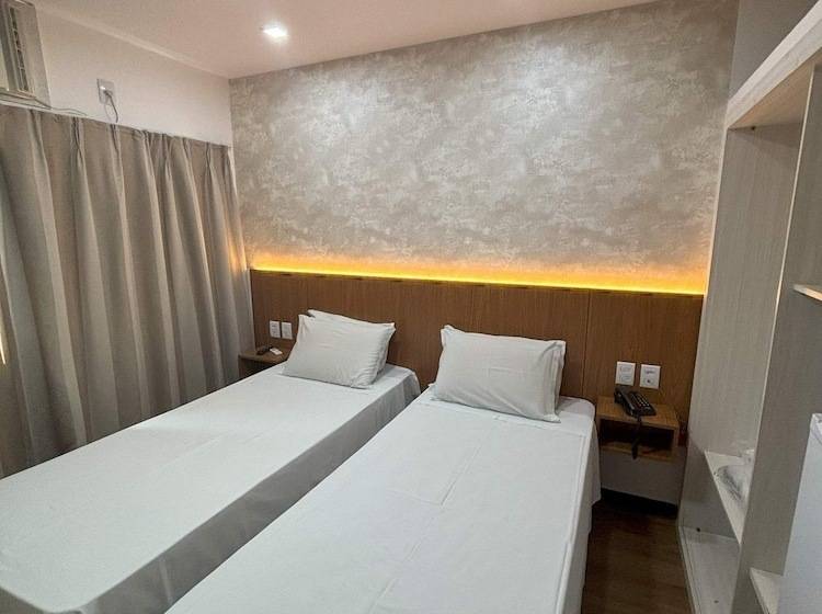 プールビュースタンダードルーム, Espadarte