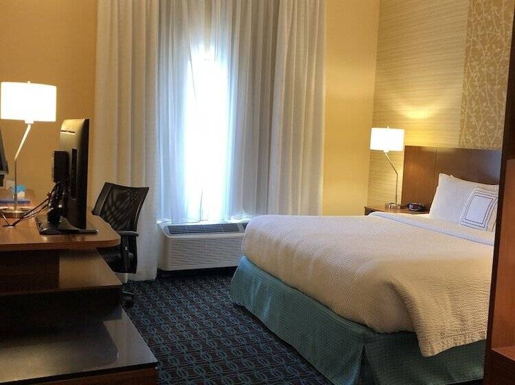 סוויטה אקזקיוטיב, Fairfield Inn & Suites By Marriott Austin San Marcos