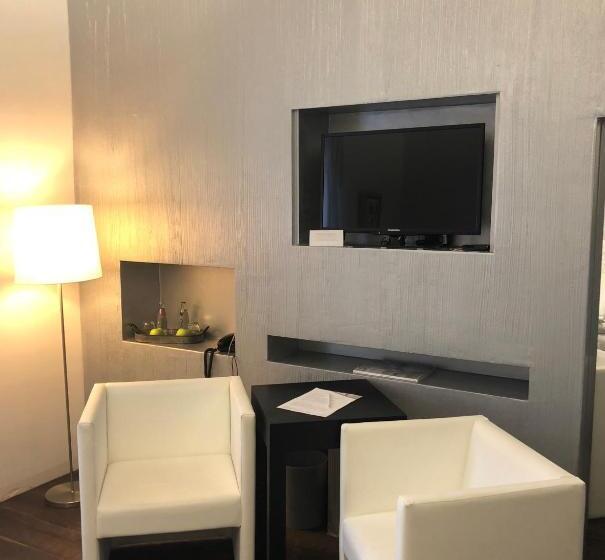 غرفة قياسية, Gut Hohenholz