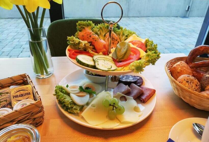 Полулюкс с Балконом, Hgs³