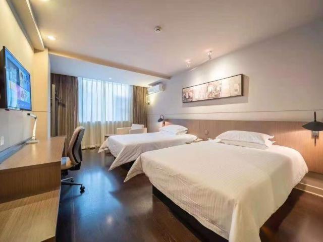 Номер бизнес-класса, Jinjiang Inn Select Zhenjiang Xijingdu Daxi Road