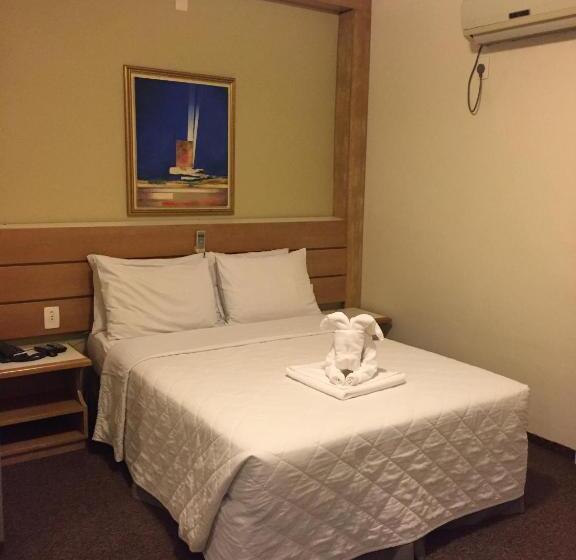 Четырехместный Номер Deluxe, Novo Hamburgo Business