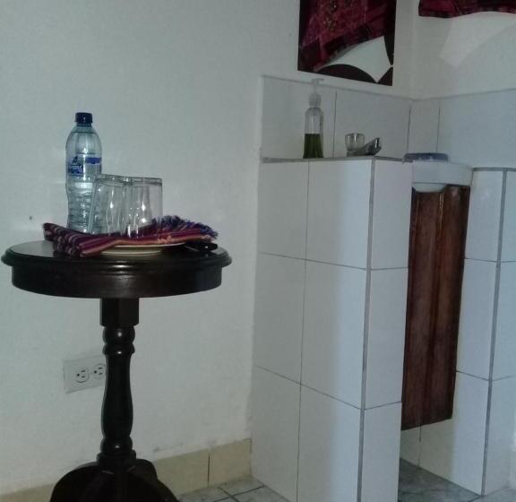 اتاق لوکس با چشمانداز دریاچه, Nuestro Sueño