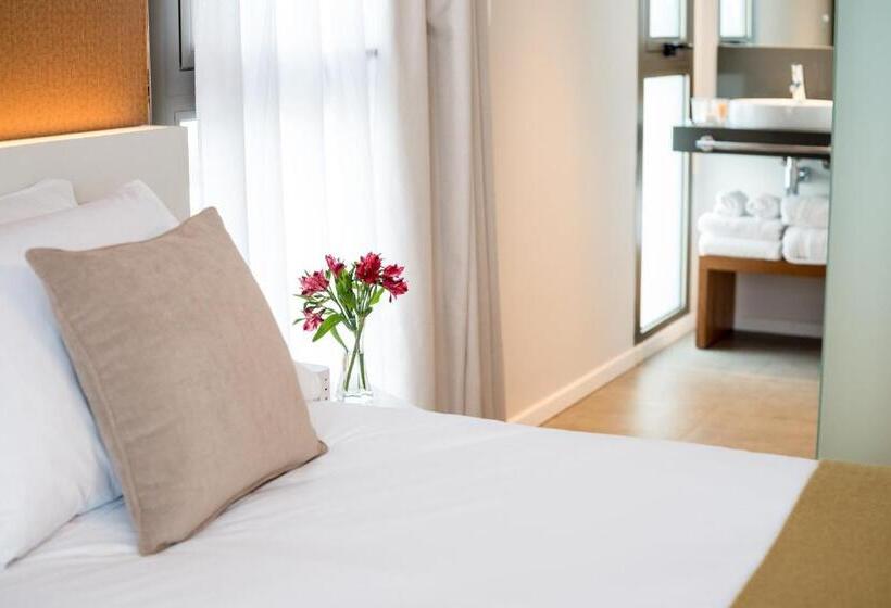 اتاق استاندارد, Own Montevideo