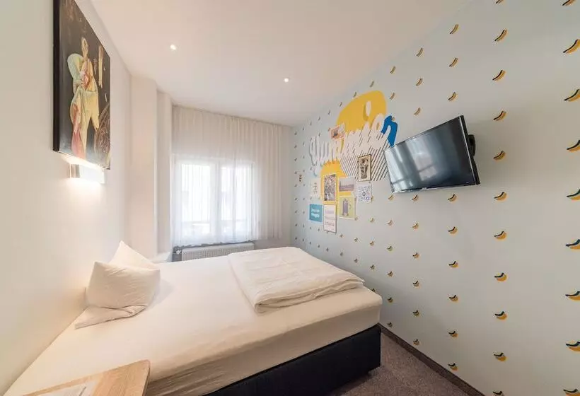 Standard Yhden Hengen Huone, Privathotel Probst