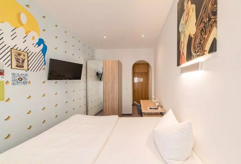 Standard Yhden Hengen Huone, Privathotel Probst