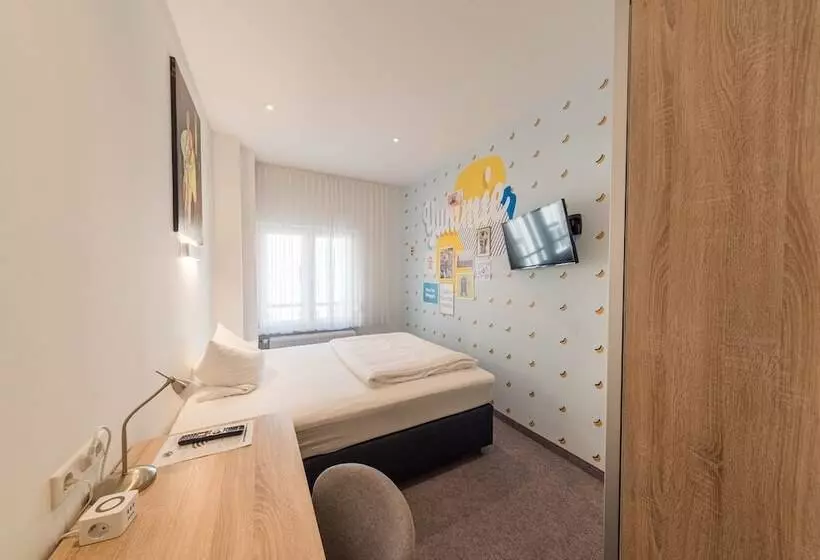 Standard Yhden Hengen Huone, Privathotel Probst