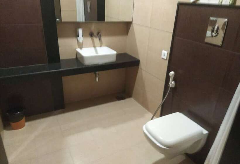 디럭스 룸, Shree Narayana