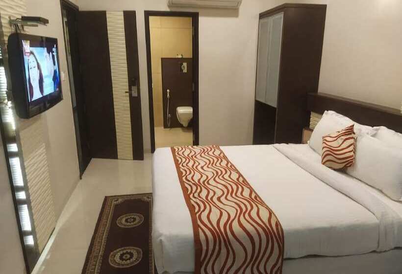 디럭스 룸, Shree Narayana