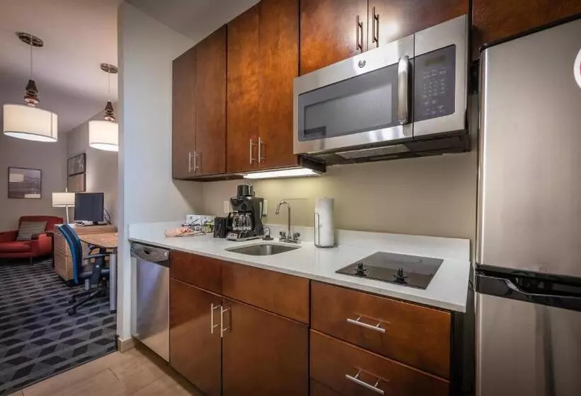 スタンダードスタジオ, Towneplace Suites By Marriott New Orleans Harvey/west Bank