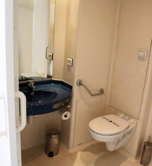 اتاق استاندارد یک نفره, Urban Nevada